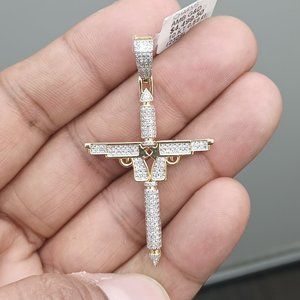 10kt real gold real daimond cross pendant